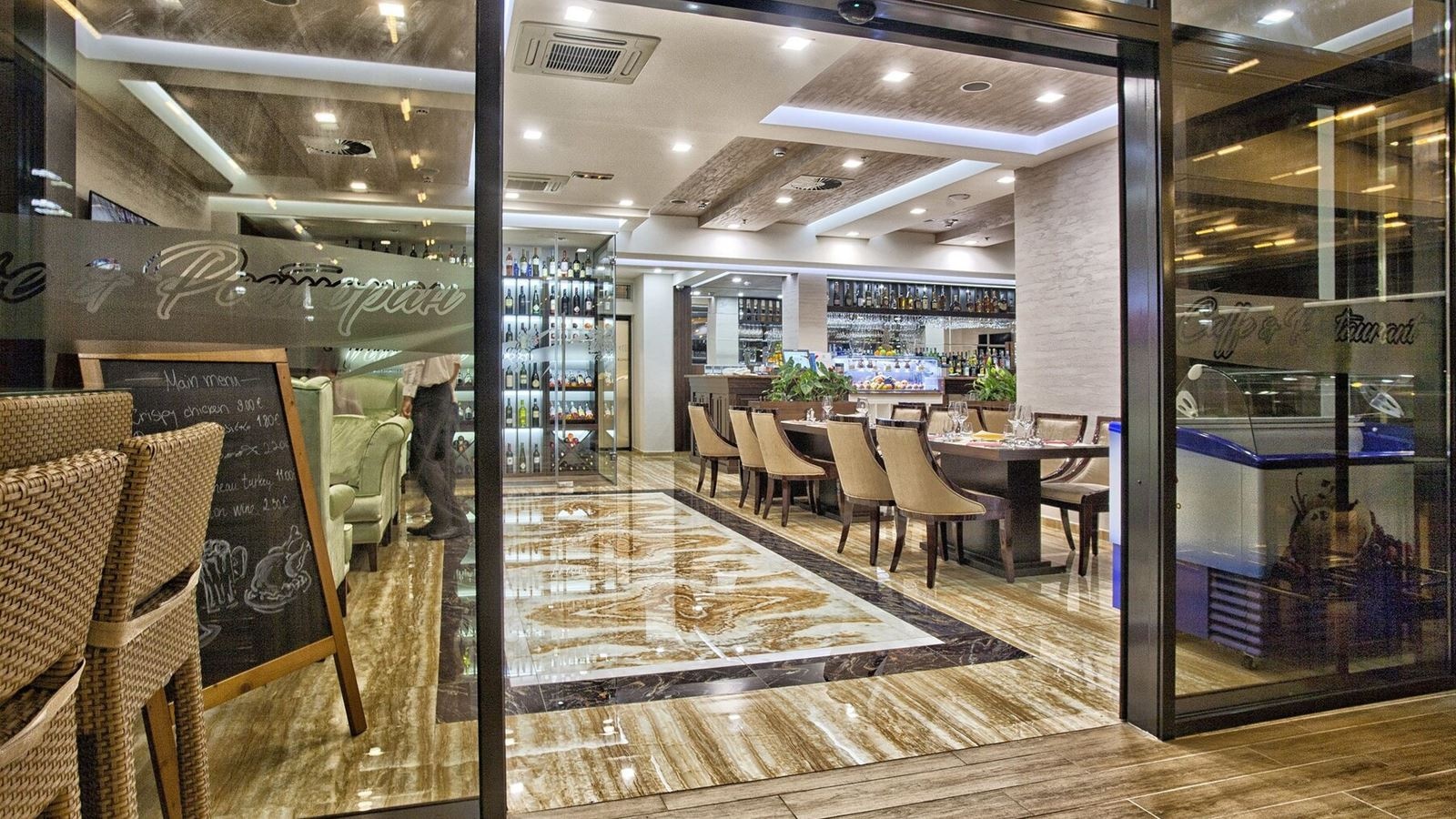 restaurants-restaurant