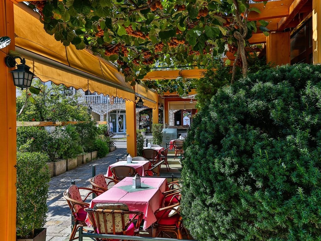 restaurants-villa-velzon