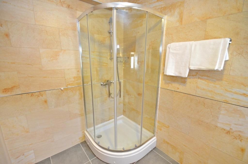 rooms-luxury-apartment-4-pax