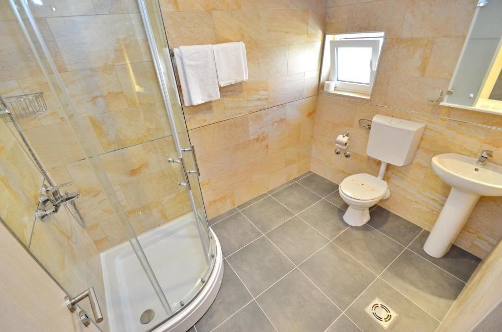 rooms-luxury-apartment-4-pax