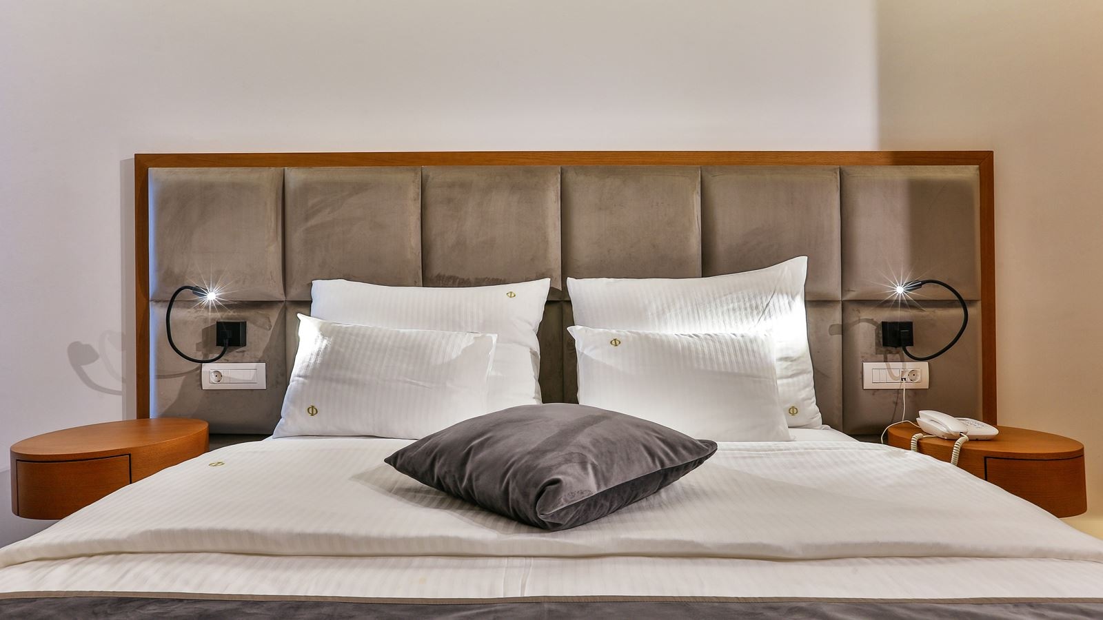 rooms-single-use-double-economy-room