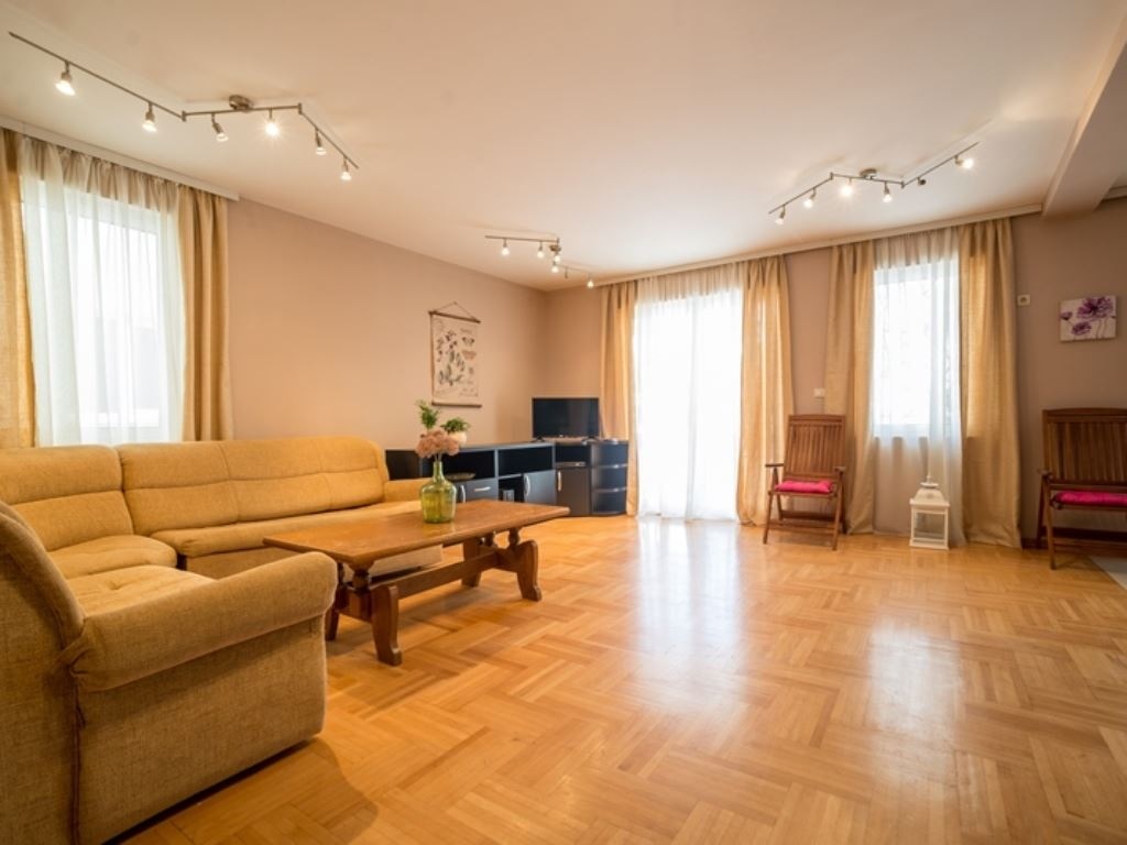 rooms-grand-apartment