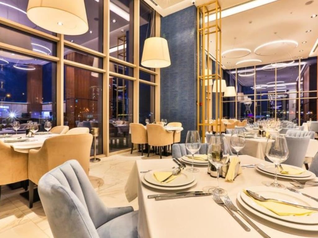 restaurants-wow-cafee-bar