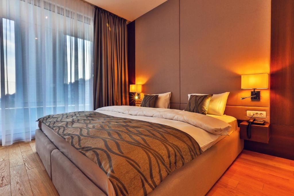 rooms-deluxe-apartment