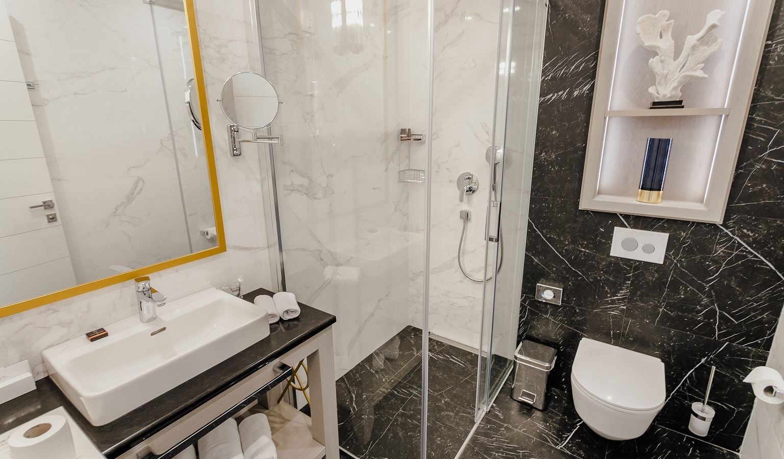 rooms-double-deluxe-room-sea-view