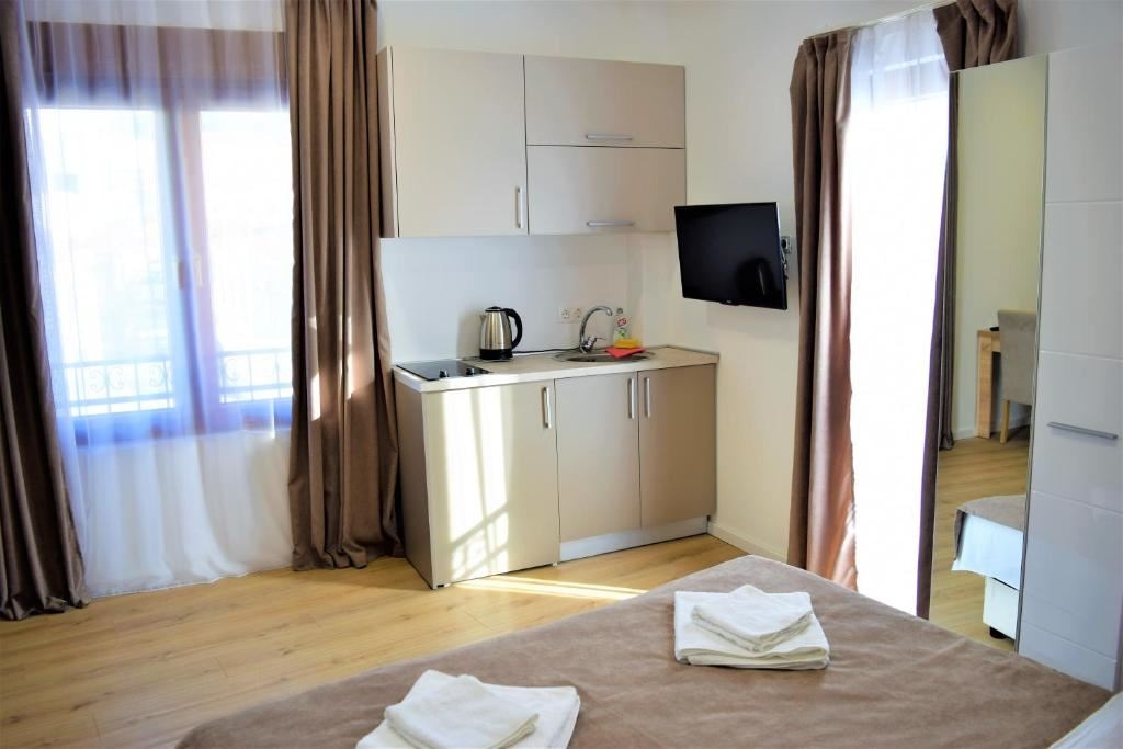 rooms-studio-apartment-02