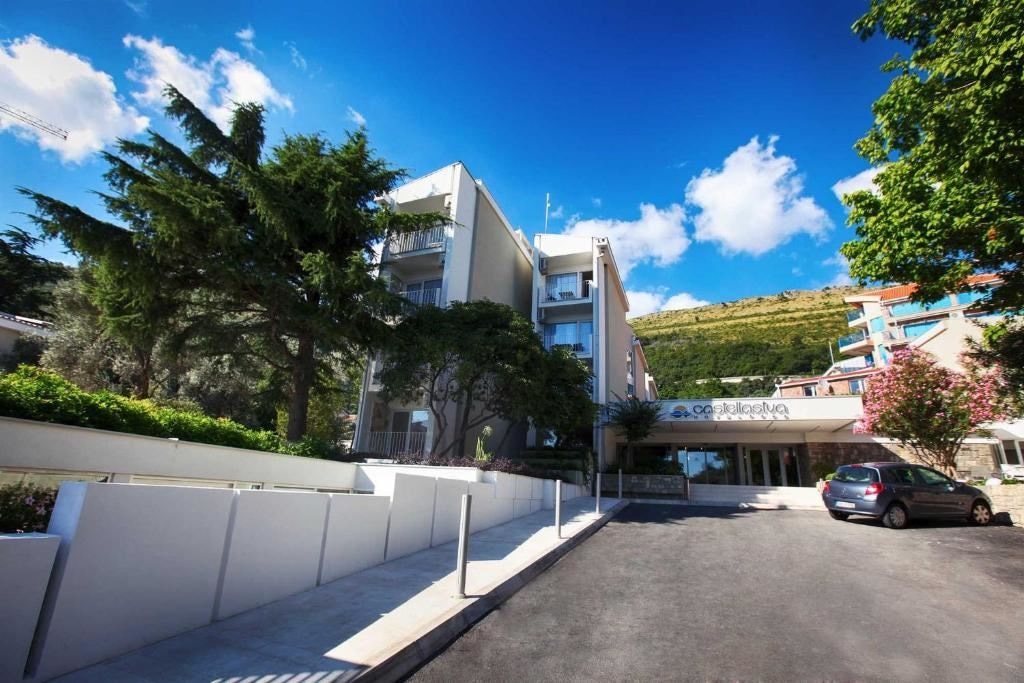 general-main-building