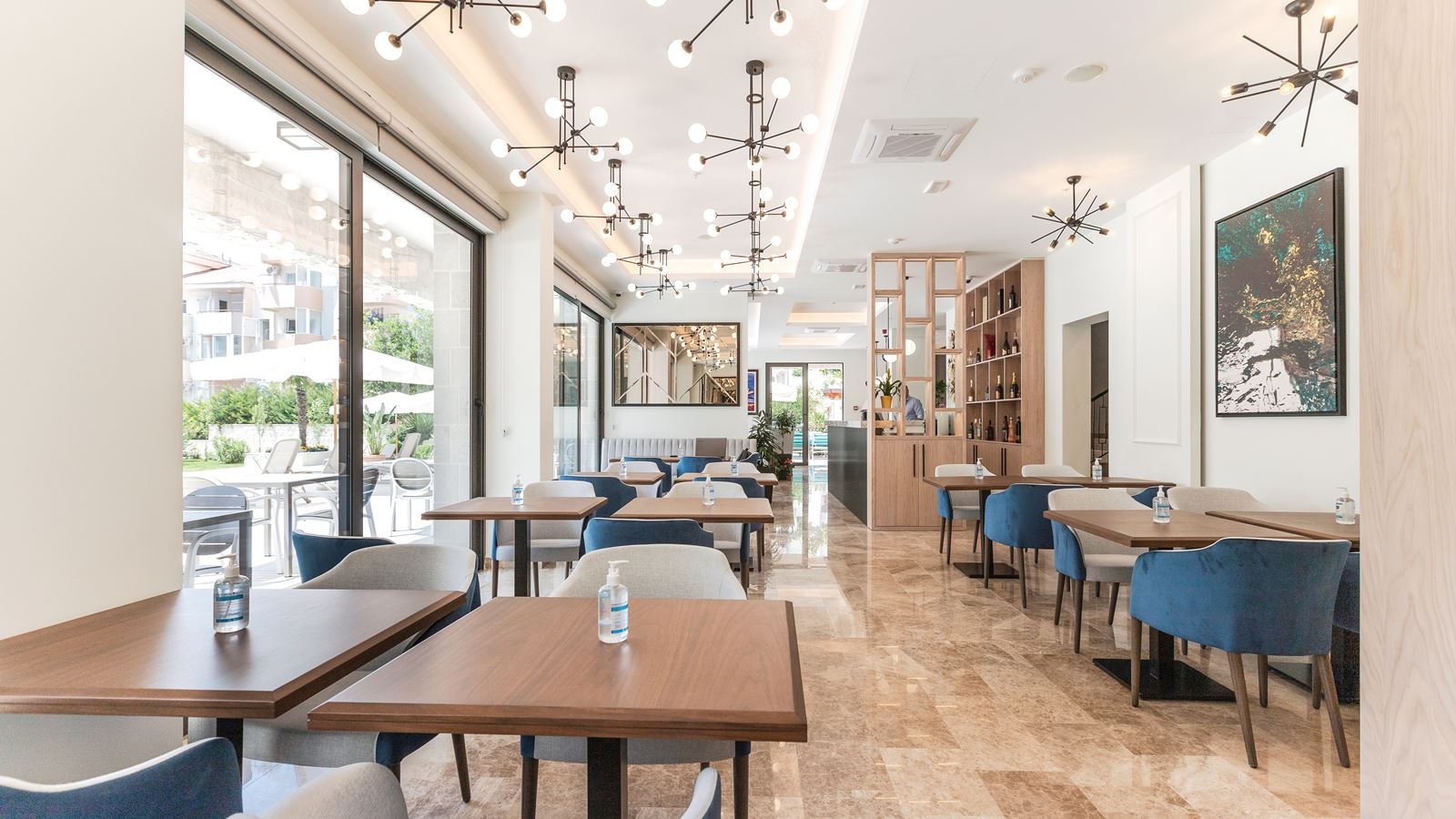 restaurants-restaurants