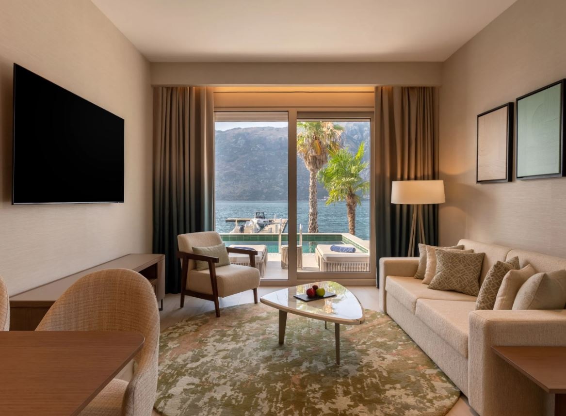 rooms-1-bedroom-apartment-with-hot-tub-premium