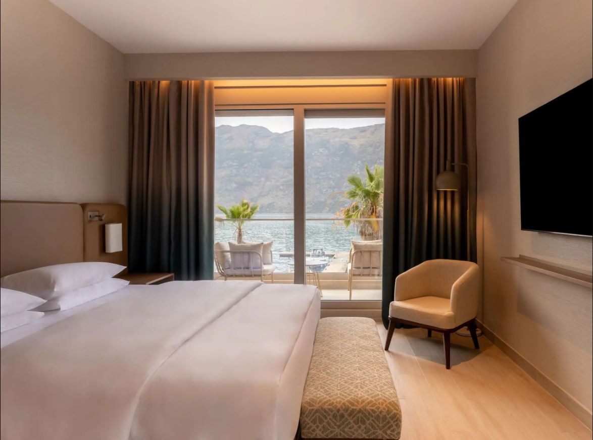 rooms-1-bedroom-apartment-with-hot-tub-premium