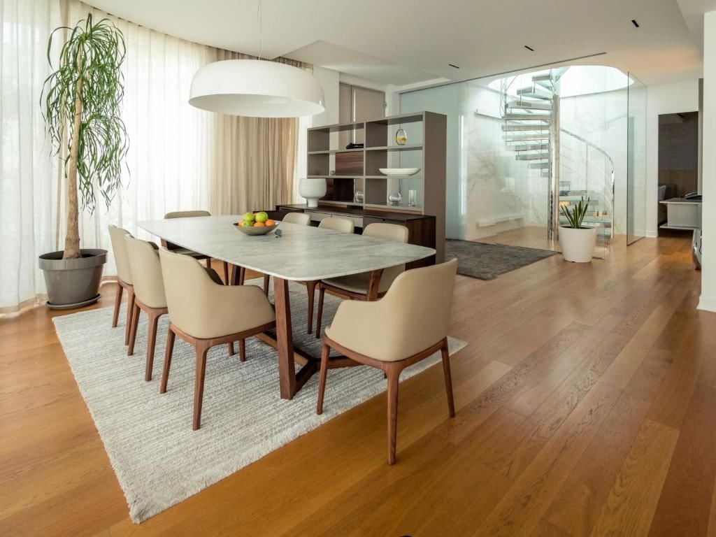 rooms-two-bedrooms-penthouse-sea-side-line