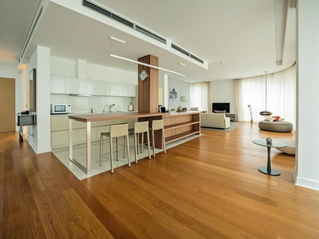 rooms-two-bedrooms-penthouse-sea-side-line