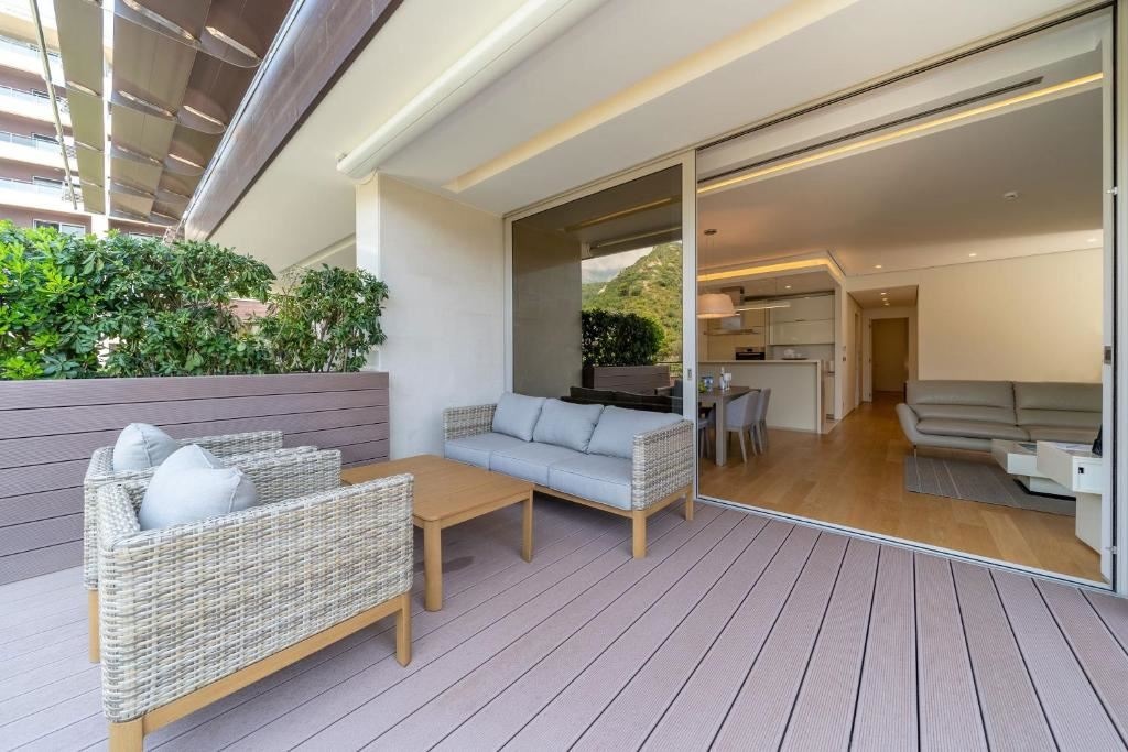 rooms-two-bedrooms-residence-garden-line