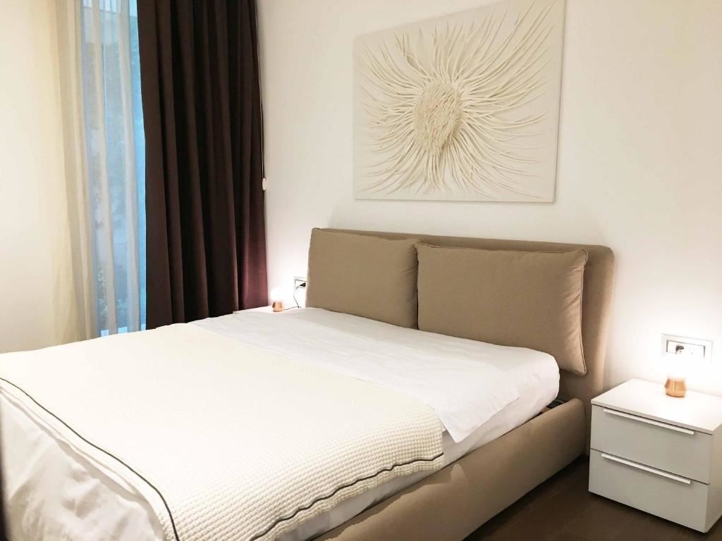 rooms-four-bedrooms-penthouse-garden-line