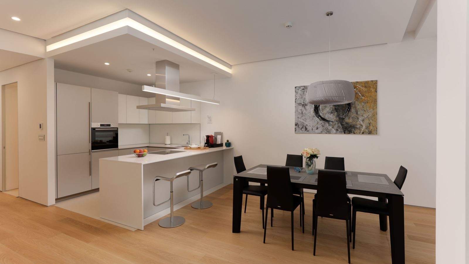 rooms-three-bedrooms-residence-garden-line