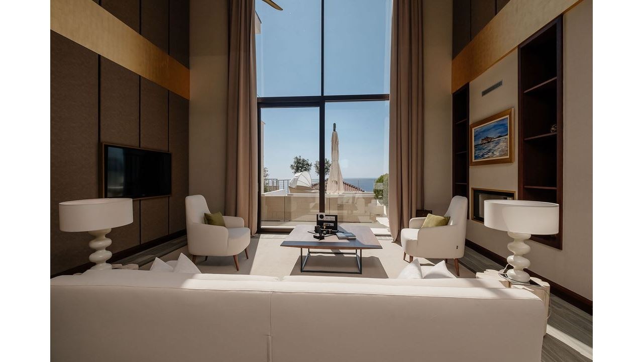 rooms-signature-villa-with-private-pool-sea-view