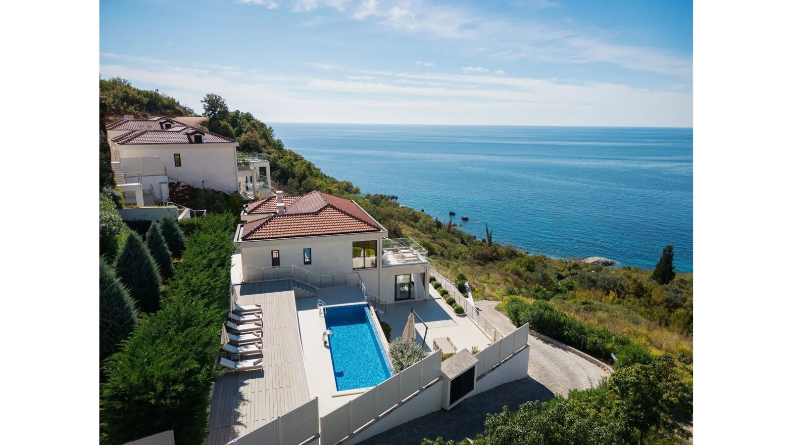 rooms-deluxe-villa-with-private-pool-sea-view