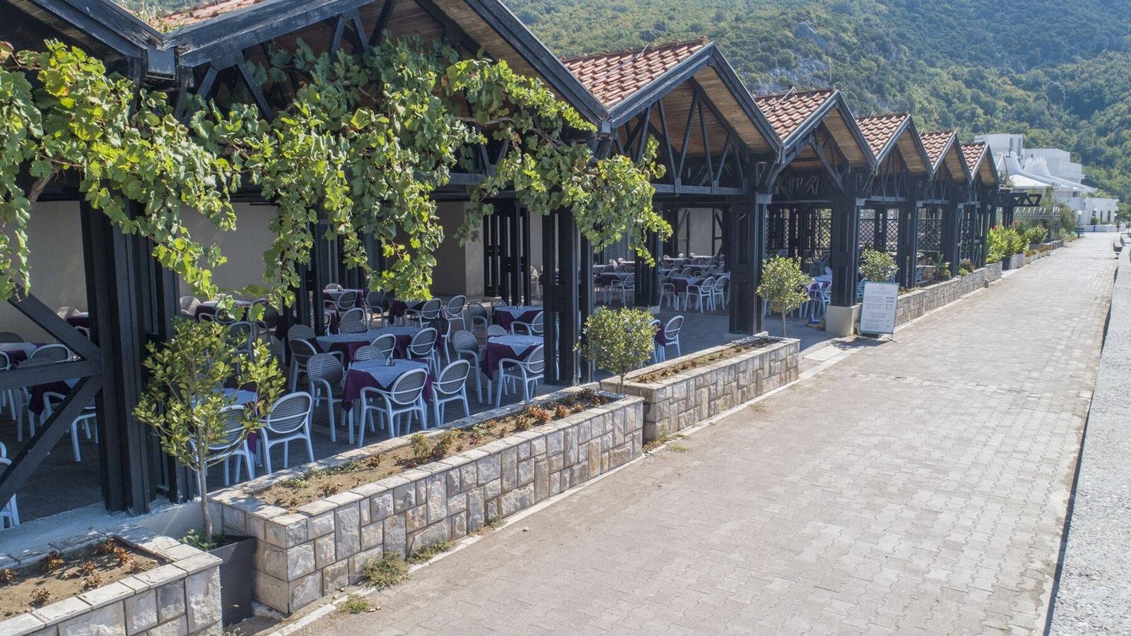 restaurants-restaurants