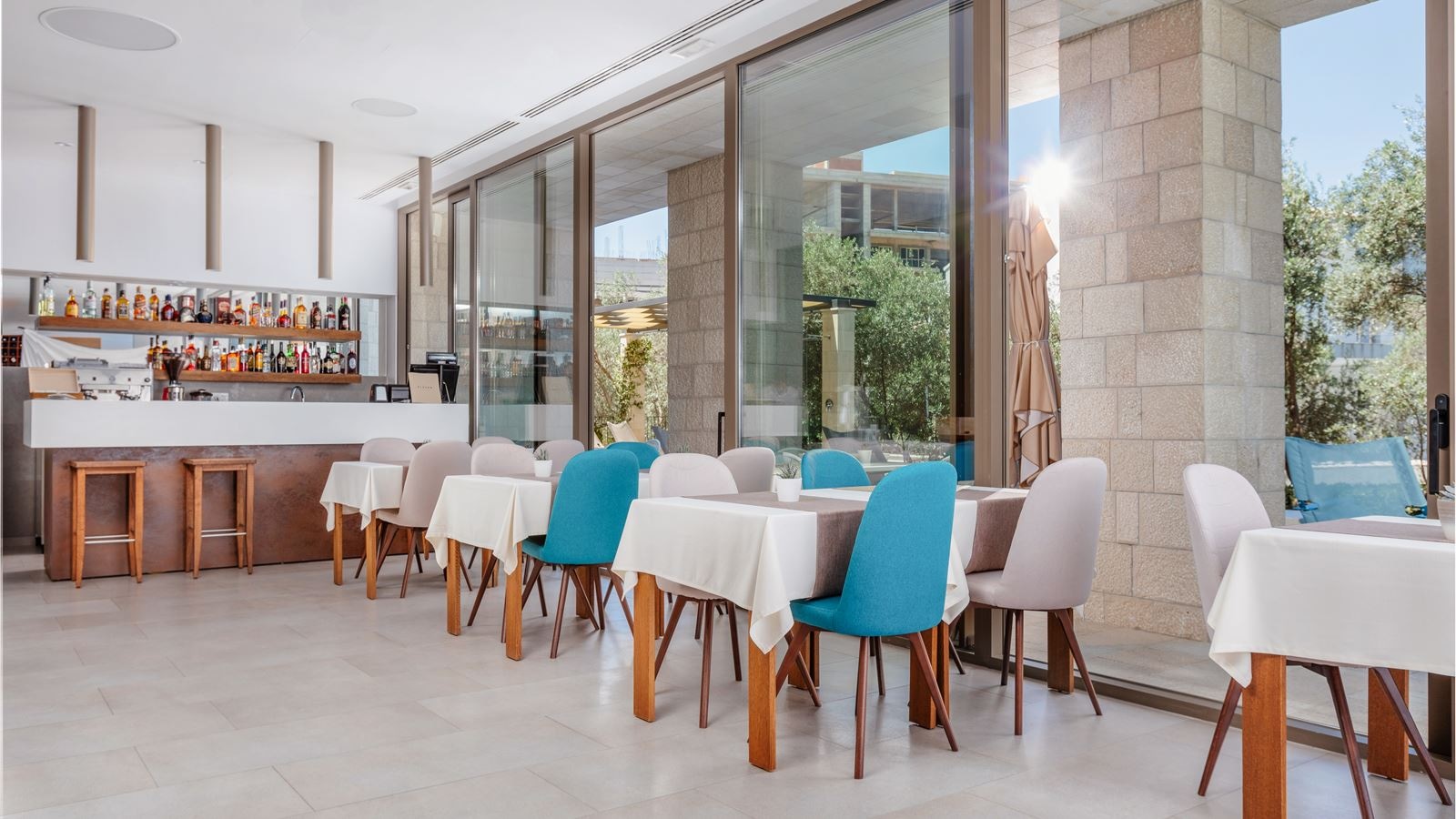 restaurants-eleven-restaurant