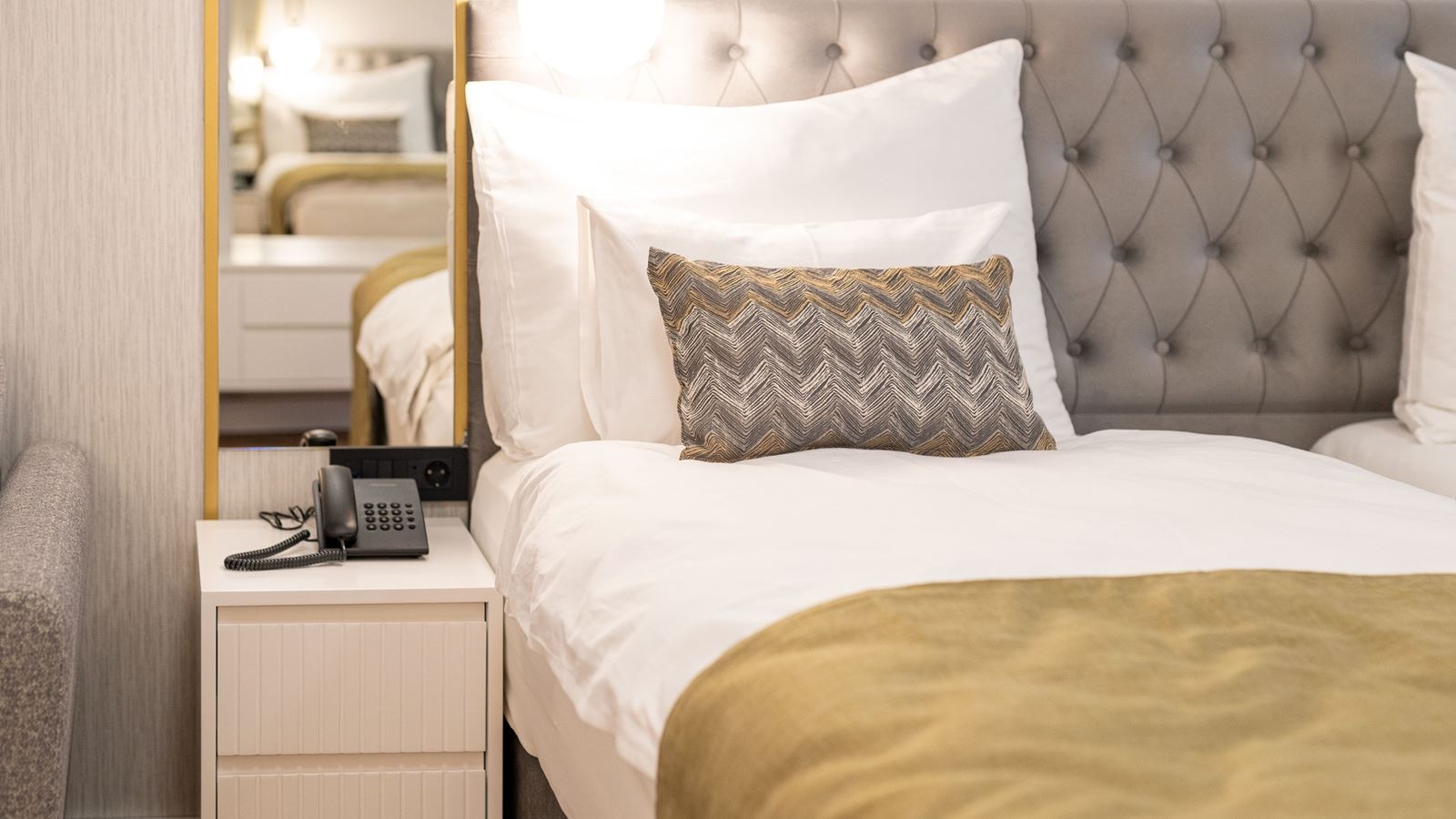 rooms-superior-double-room-with-extra-bed