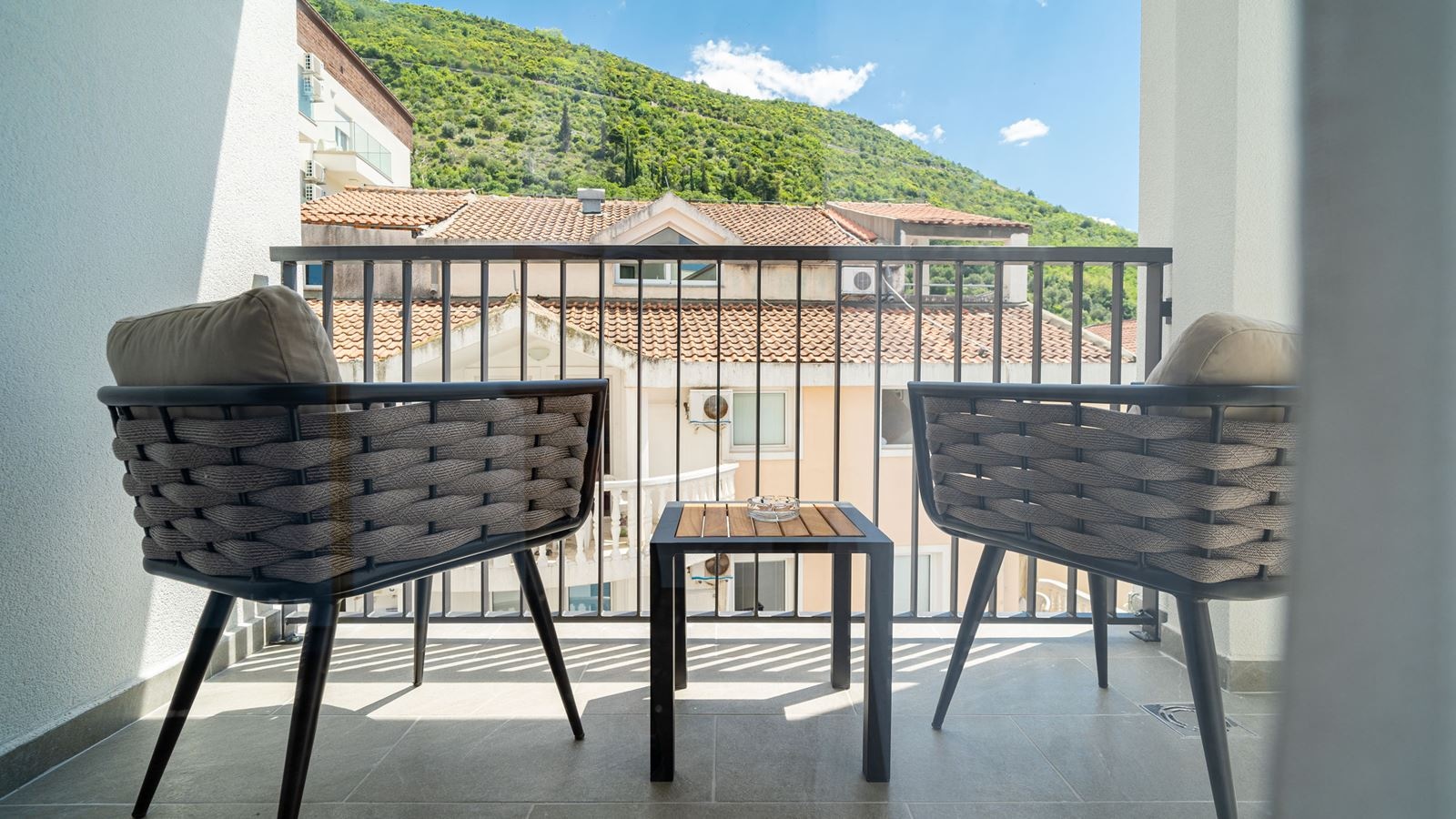 rooms-superior-double-room-with-extra-bed