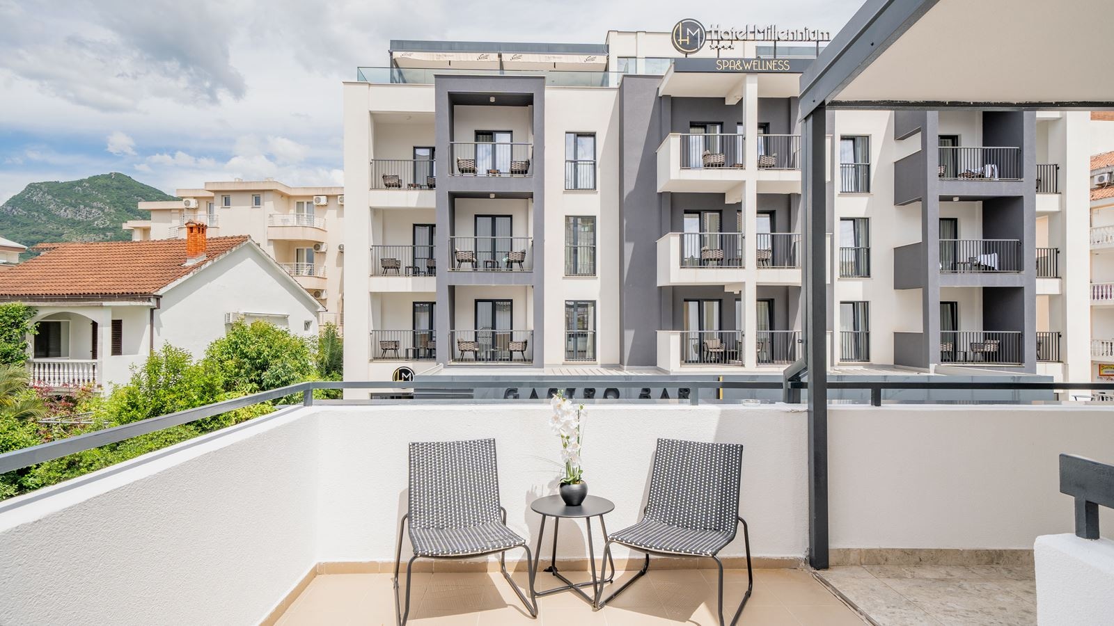 rooms-depadans-apartment-with-kitchen