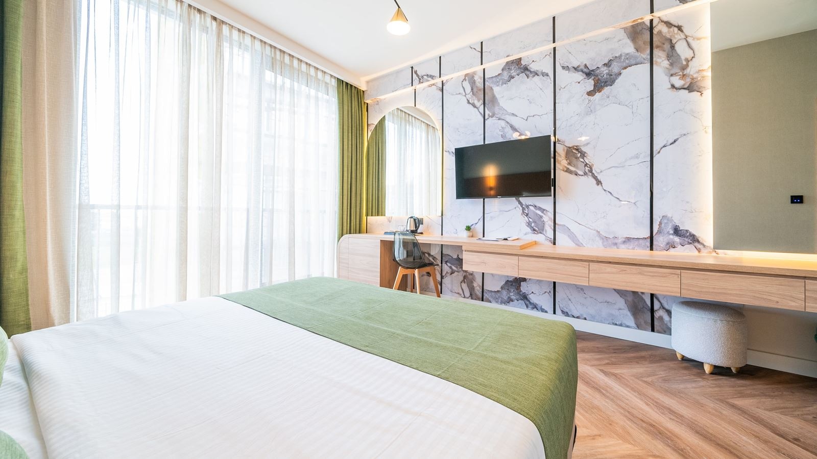 rooms-deluxe-double-room-block-b-sea-view