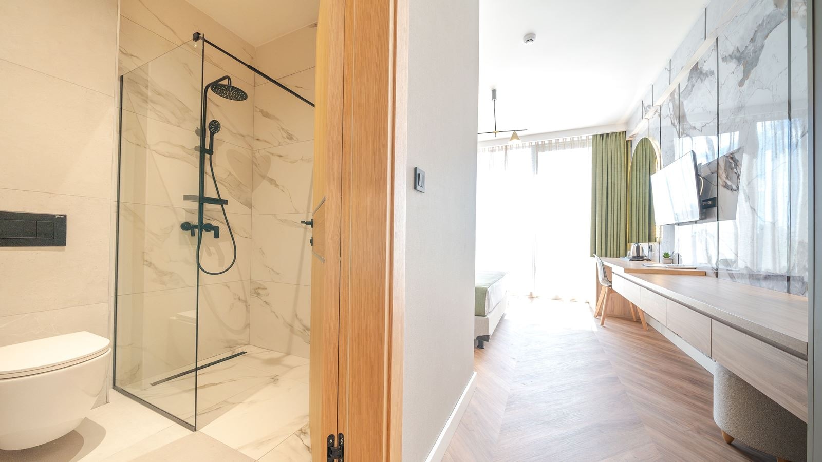 rooms-deluxe-double-room-block-b-sea-view