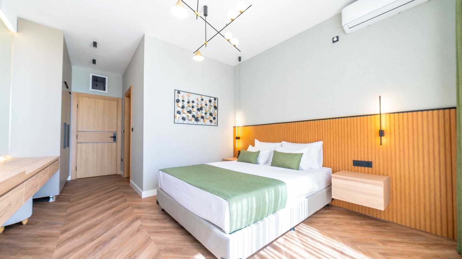 rooms-deluxe-double-room-block-b-sea-view