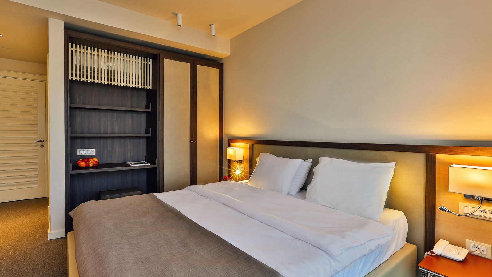 rooms-standard-double-room