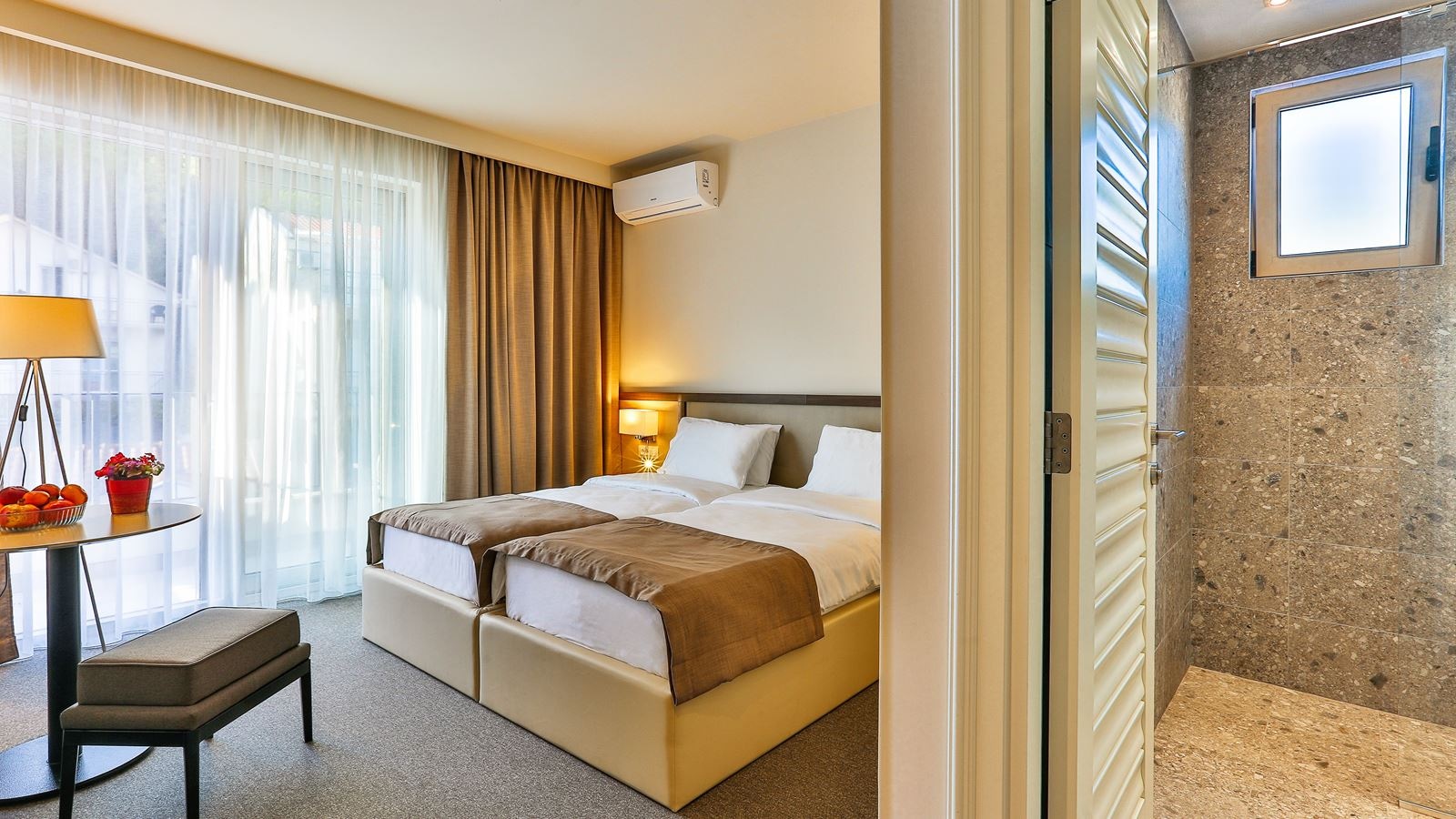 rooms-standard-double-room-single-use