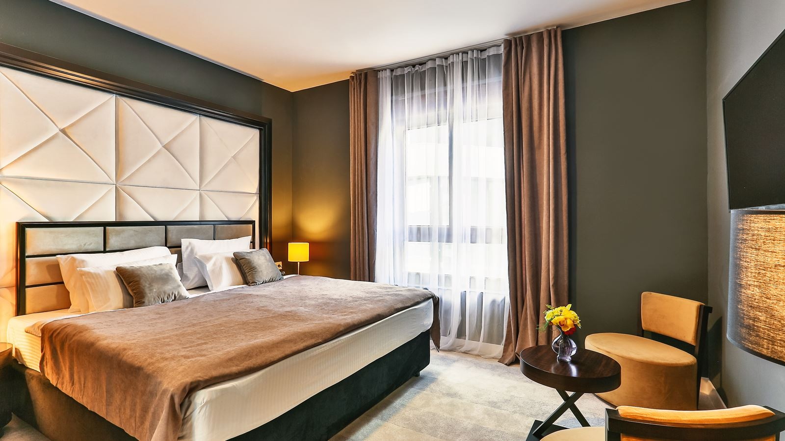 rooms-standard-double-room