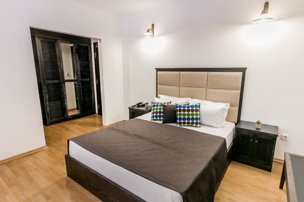 rooms-double-standard-room