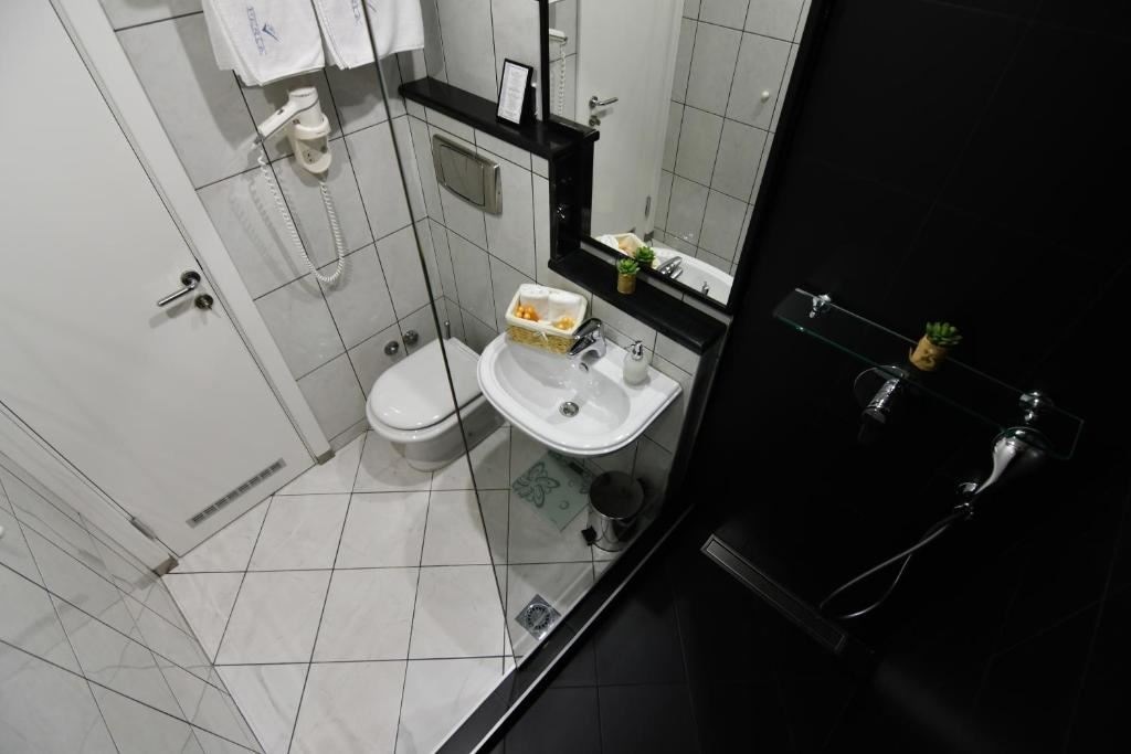 rooms-double-standard-room