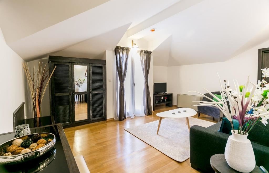 rooms-one-bedroom-suite