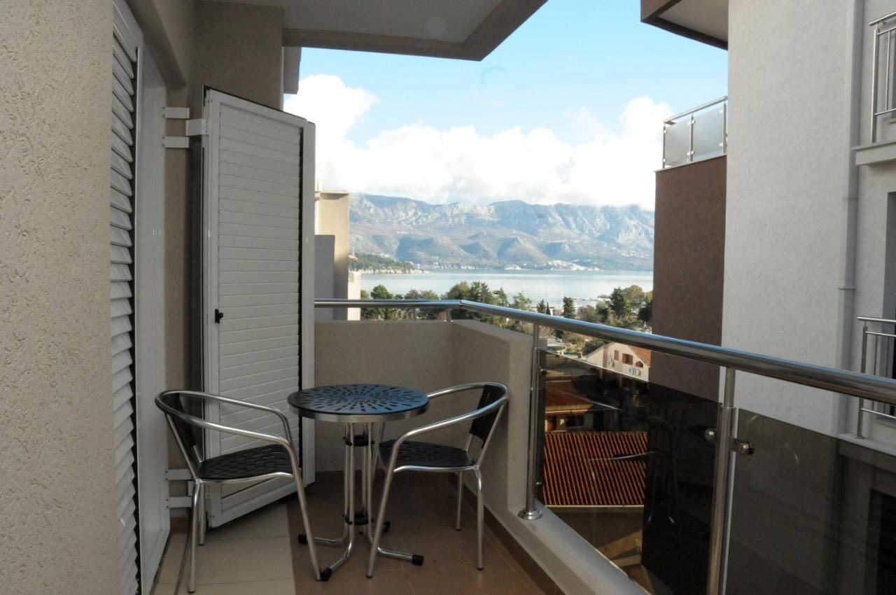 rooms-triple-apartment-with-french-and-sofa-bed