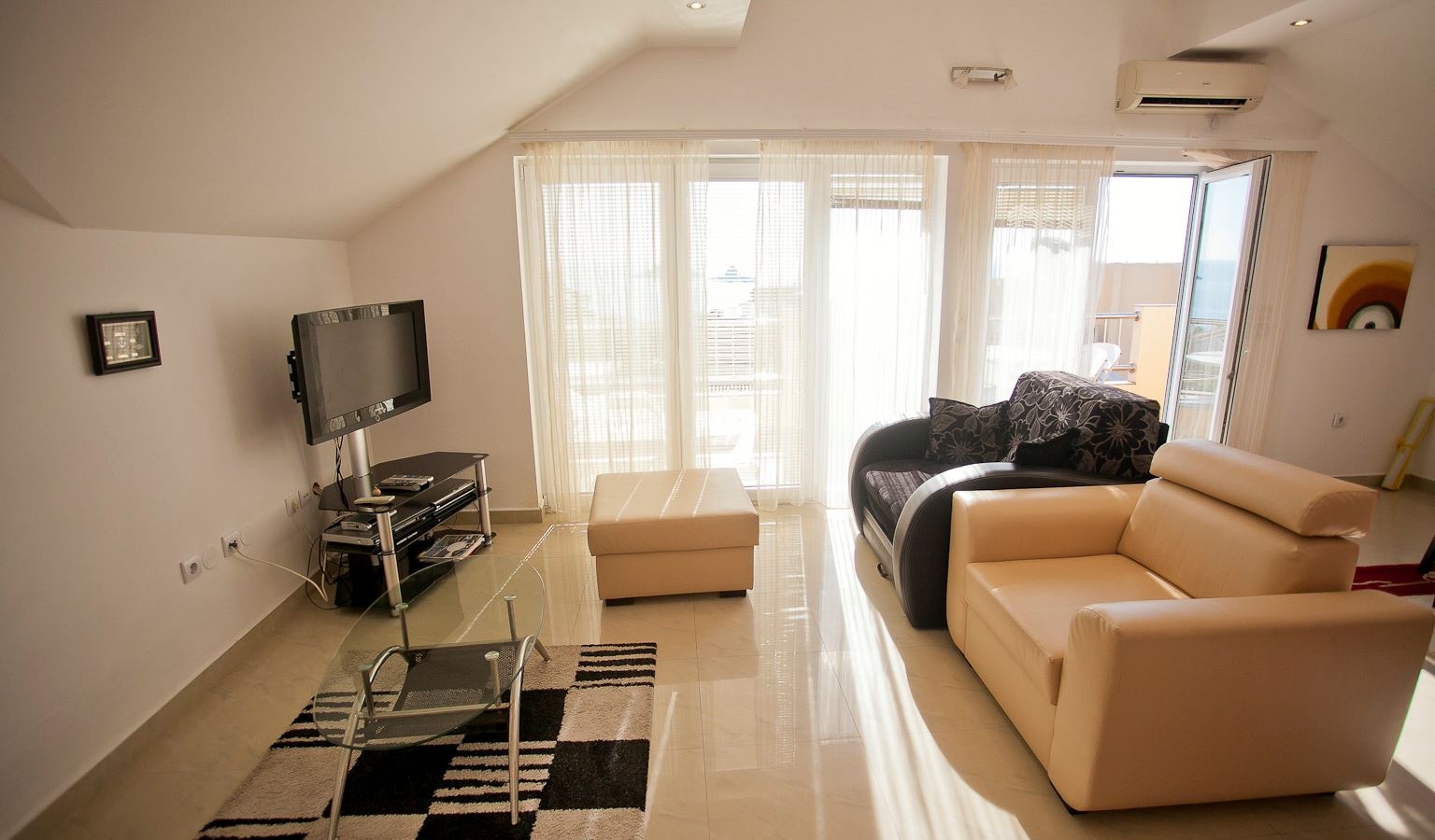 rooms-two-bedroom-apartment-100-m2