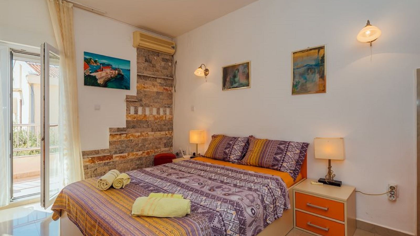 rooms-studio-apartment