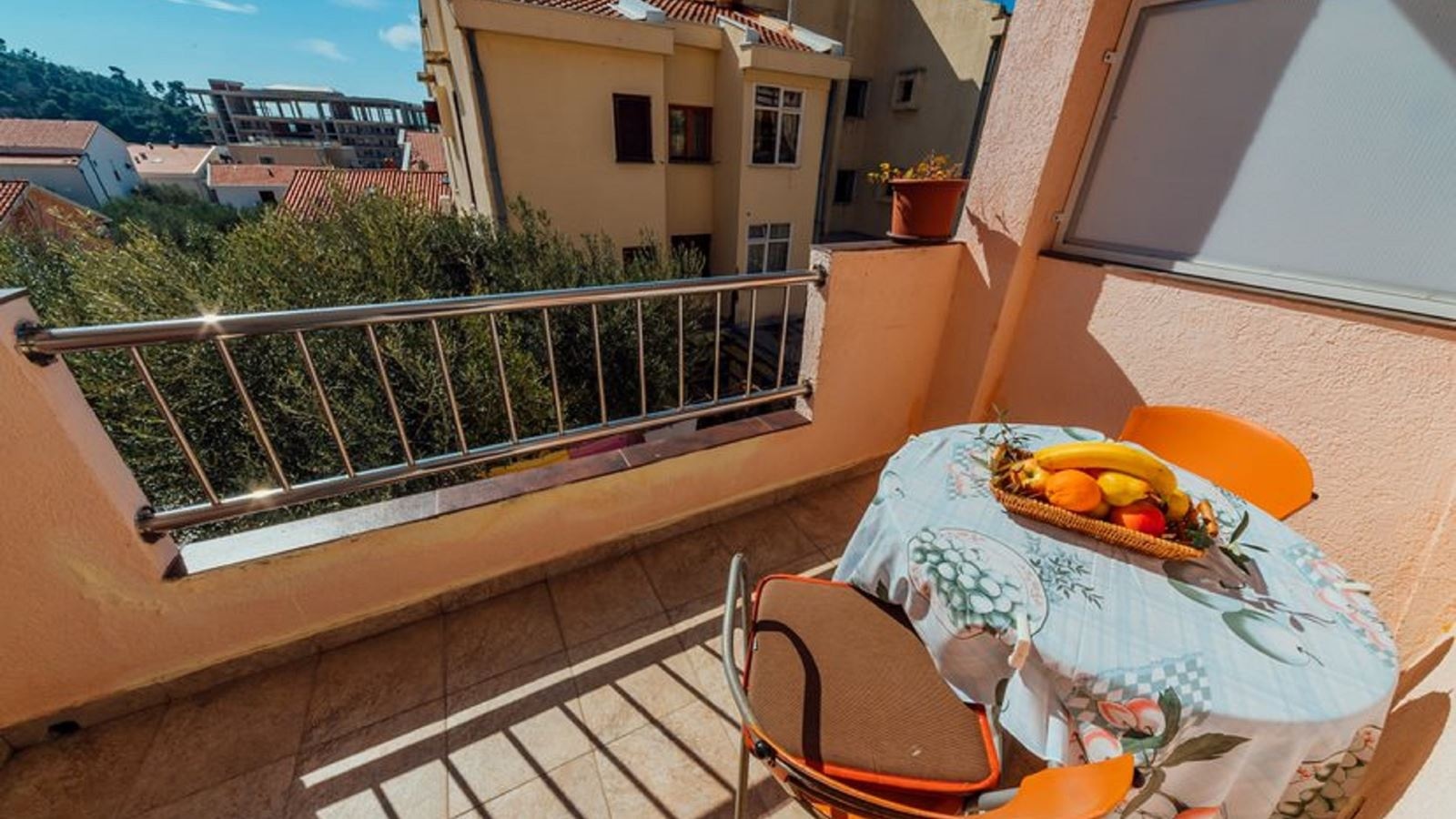 rooms-studio-apartment