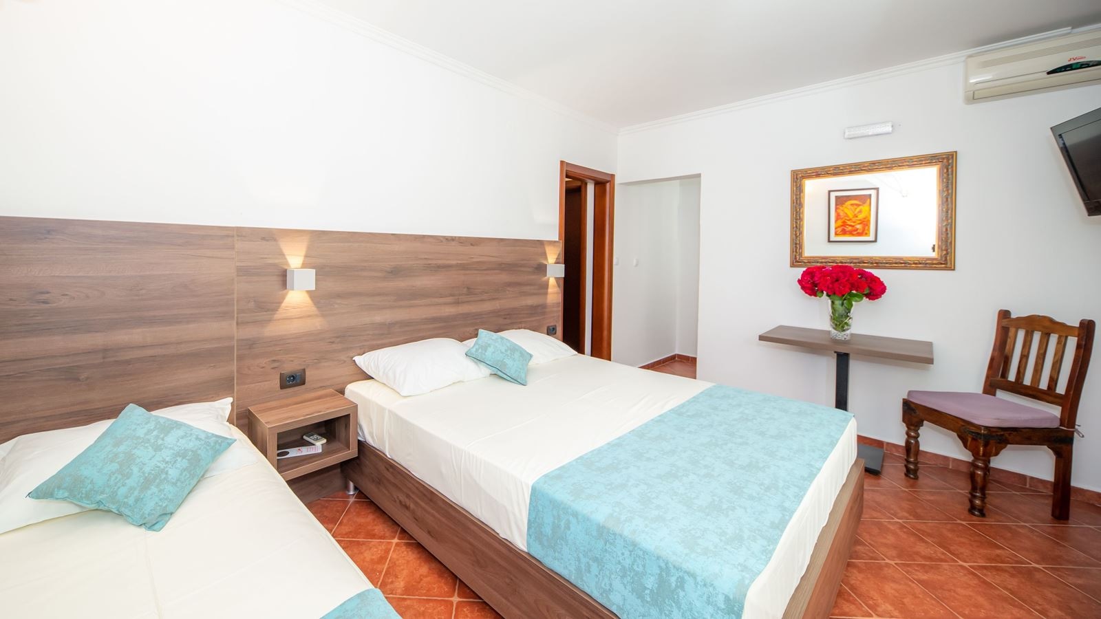 rooms-triple-studio-apartment