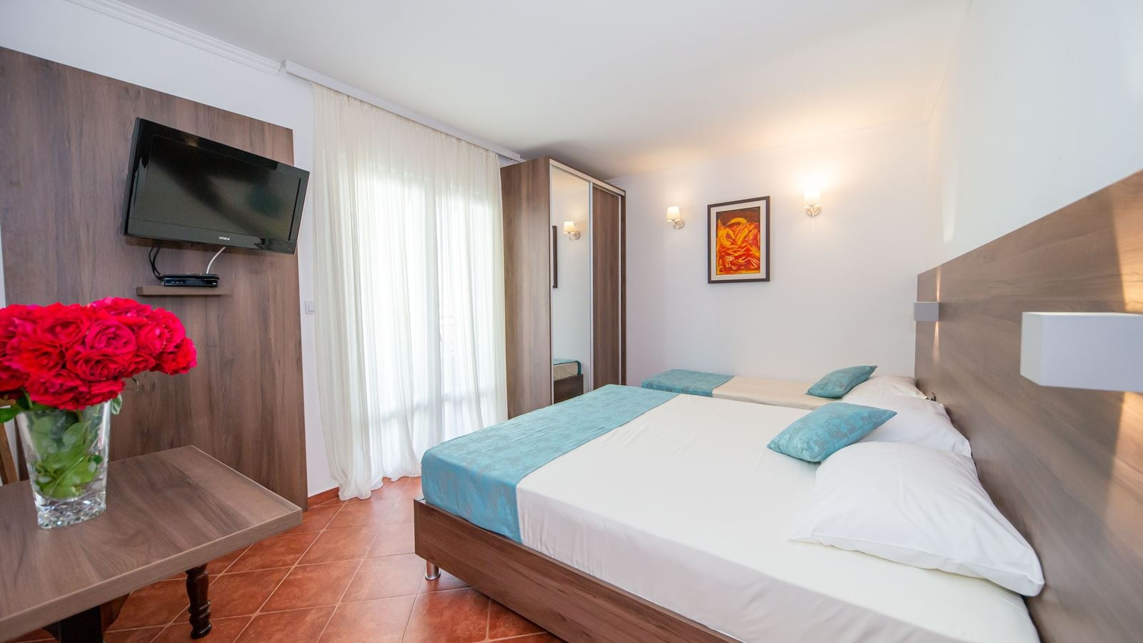 rooms-triple-studio-apartment