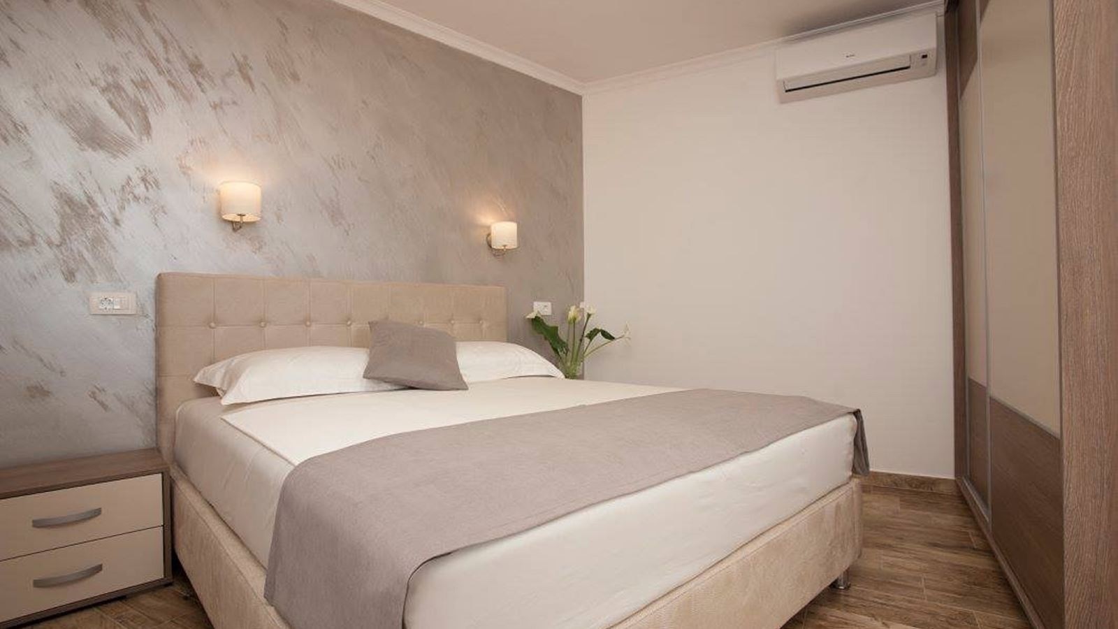 rooms-luxury-apartment