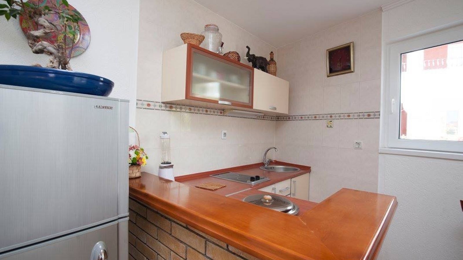 rooms-studio-apartment-sea-view