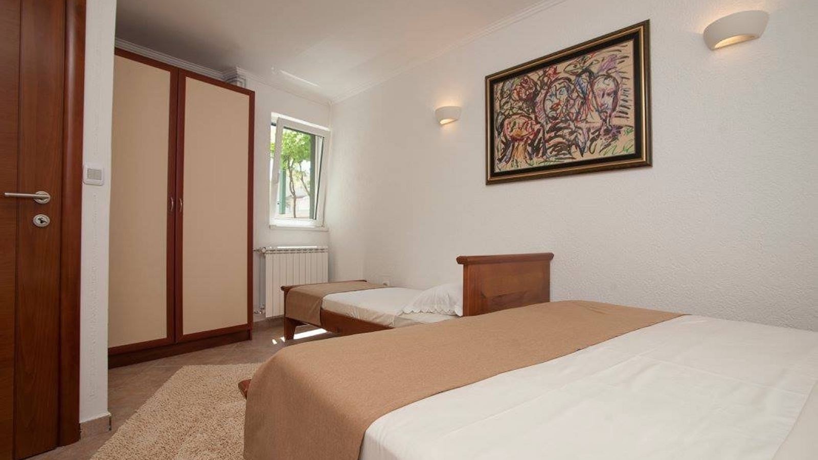 rooms-studio-apartment-sea-view