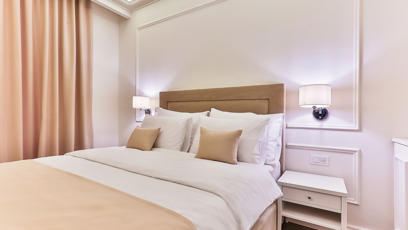 rooms-standard-double-room