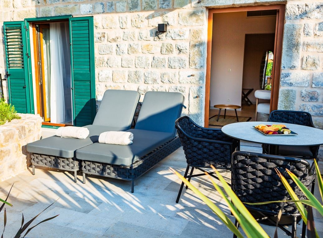 rooms-deluxe-studio-suite