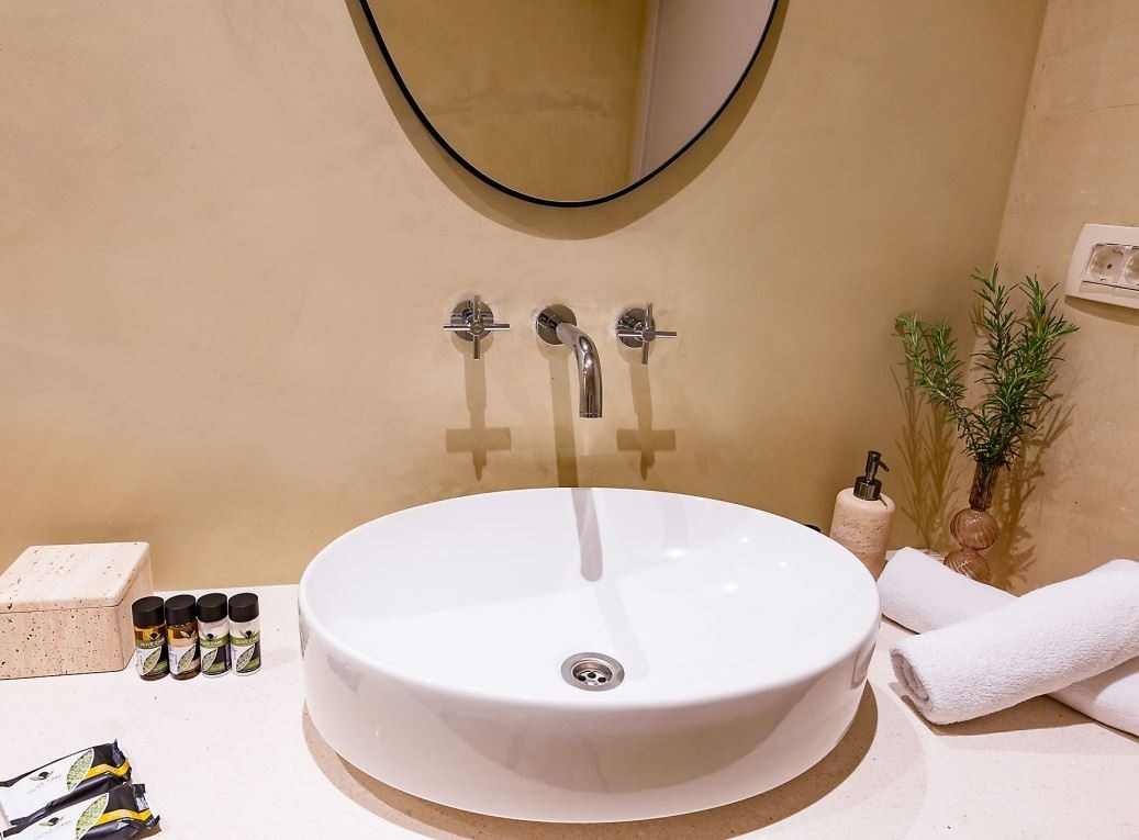 rooms-deluxe-studio-suite