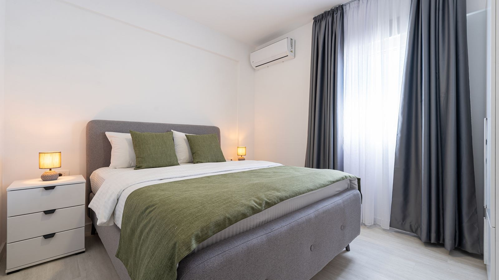 rooms-two-bedroom-apartment