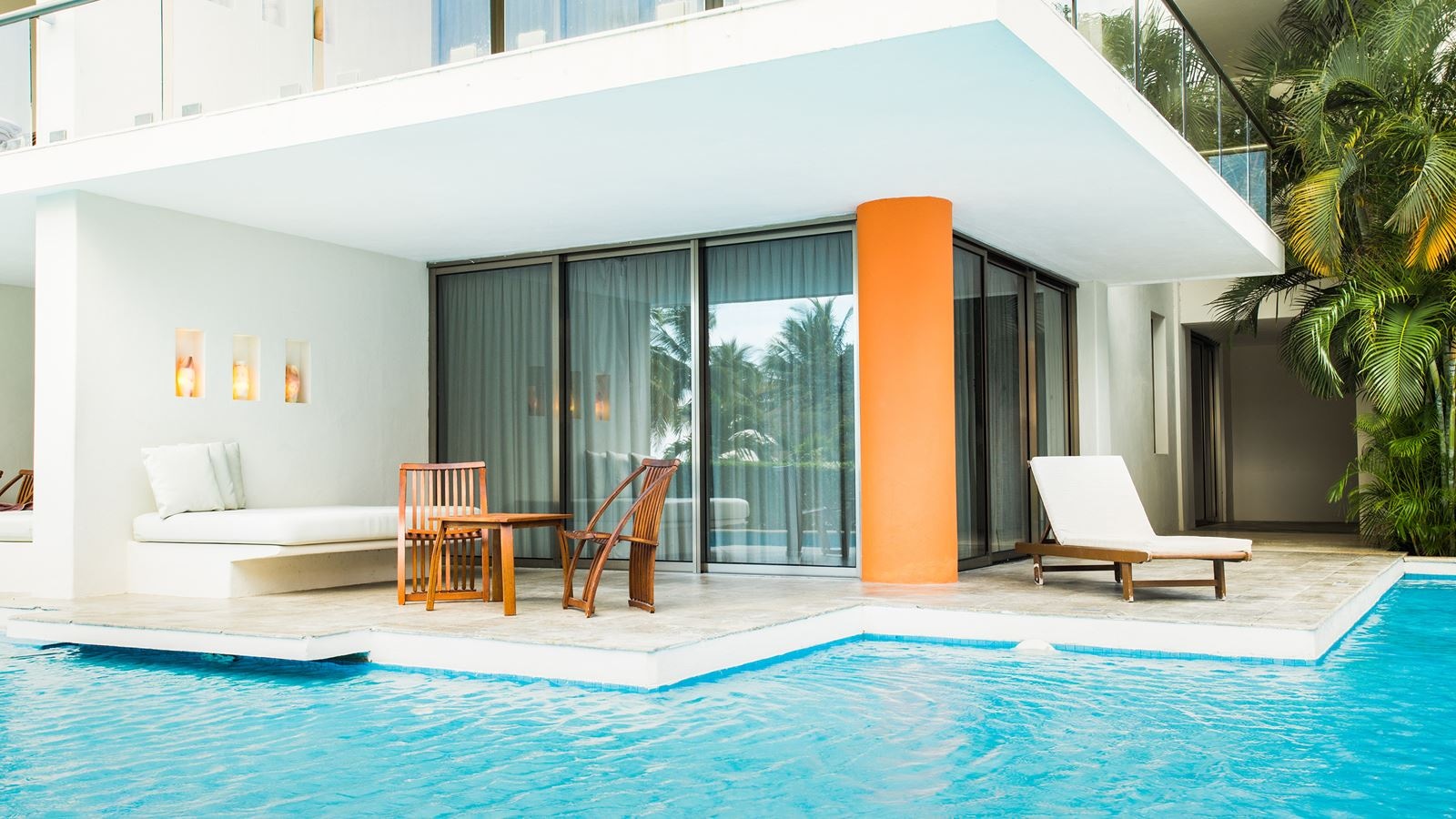 rooms-preferred-club-junior-suite-ocean-view-swim-up