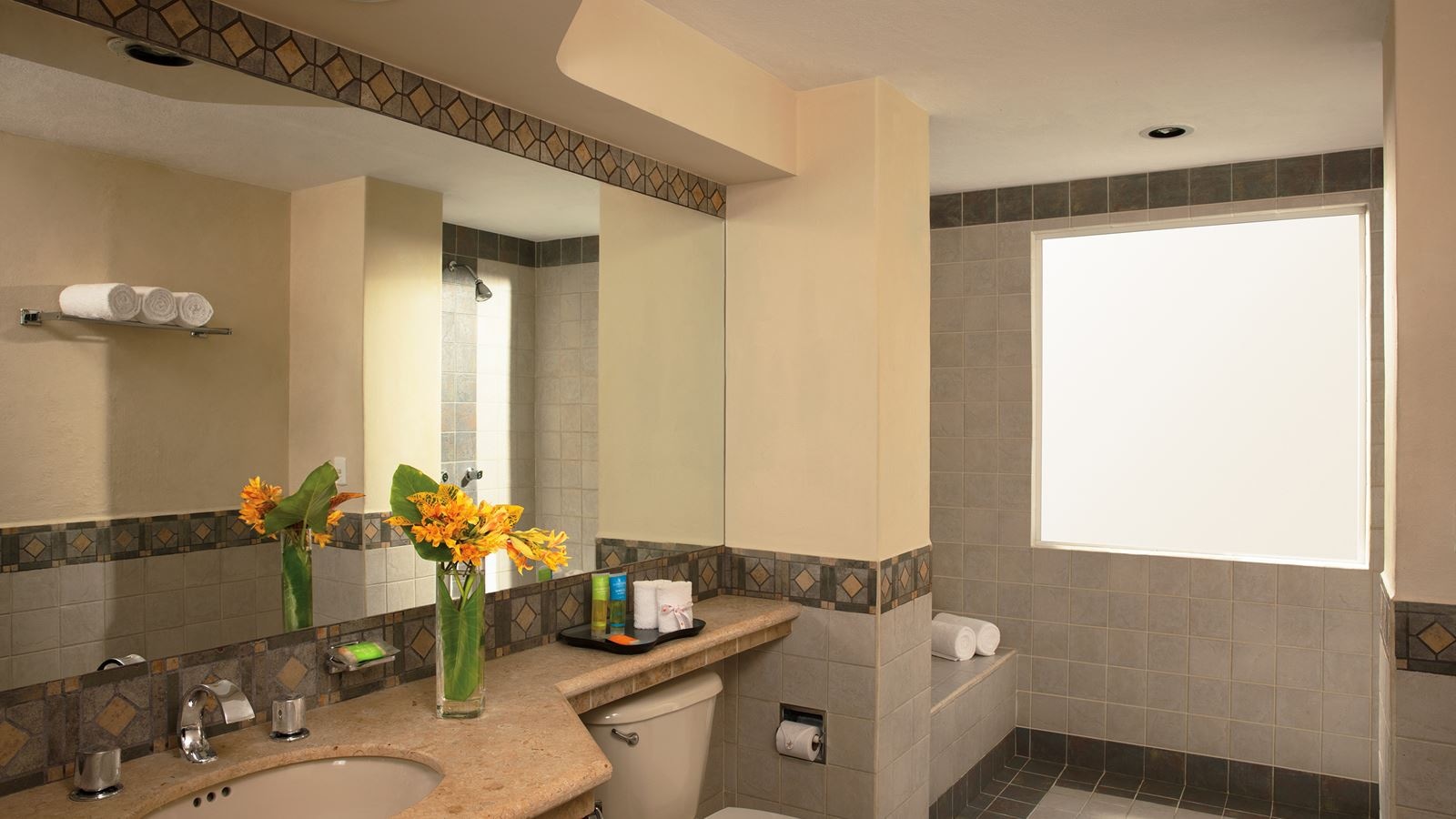 rooms-junior-suite-tropical-view